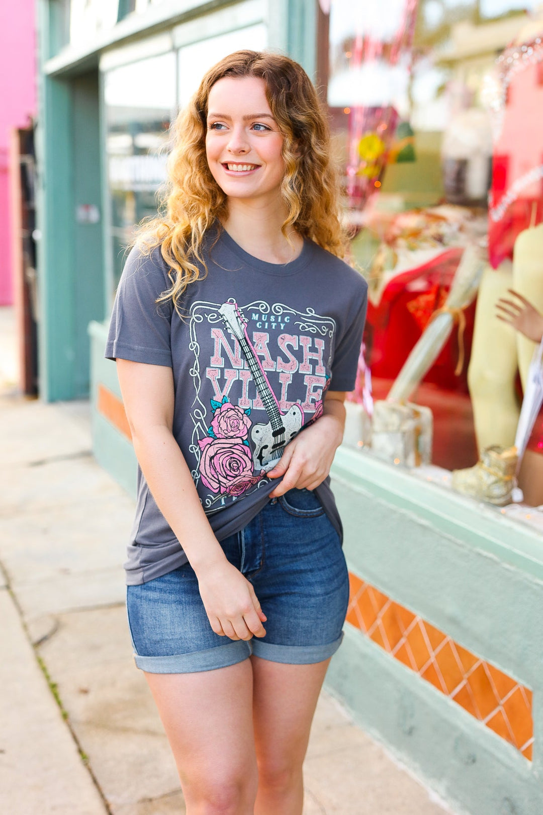 Grey Cotton NASHVILLE Tennessee Graphic Tee